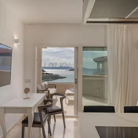 شقة Beachfront Cala Del Faro