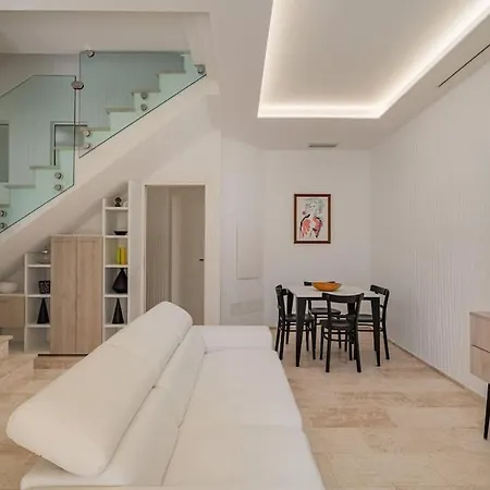 Beachfront Cala Del Faro بورتو كيرفو